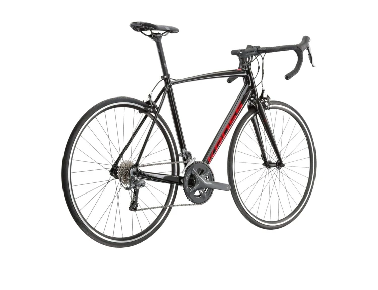 KRVE2Z28X21M004521-KR-VENTO-2.0-CZA-CZE-P-2.jpg