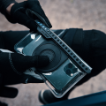 FIDLOCK-VACUUM-uni-phone-case-in-der-hülle-fahrrad-geschlossene-hülle_800x800.png
