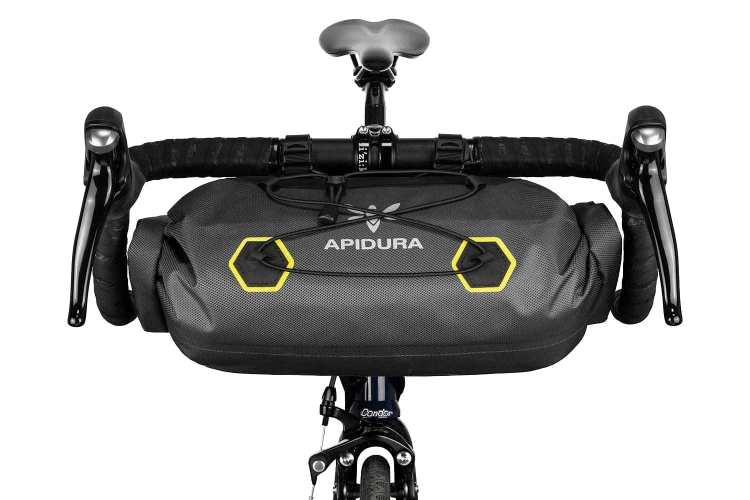 apidura-expedition-handlebar-pack-9l-on-bike-1.jpg