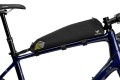 apidura-racing-long-top-tube-pack-2l-on-bike-1-1-1.jpg