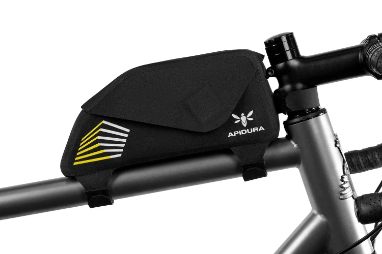 apidura-racing-top-tube-pack-1l-on-bike-1.jpg
