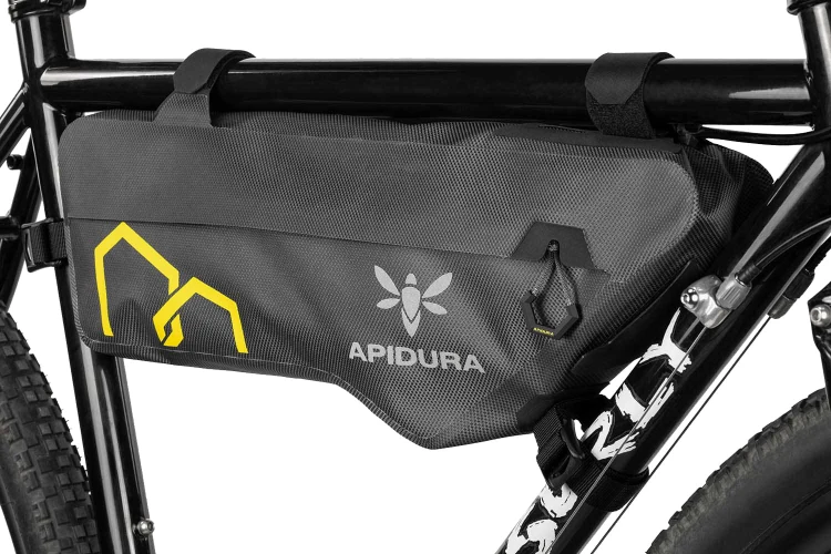 apidura-expedition-frame-pack-3l-on-bike-2.jpg