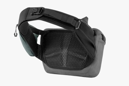 apidura-backcountry-hip-pack-2.5-2.jpg