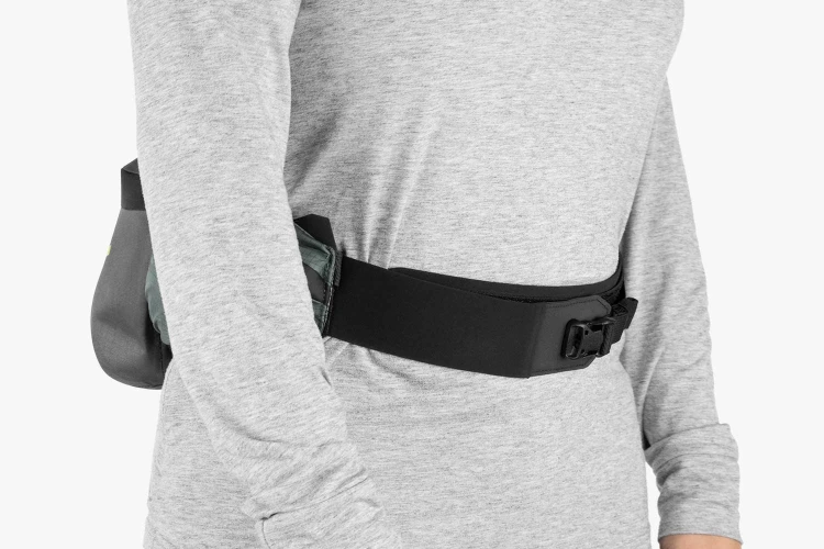 apidura-backcountry-hip-pack-2.5l-on-body-4-1.jpg