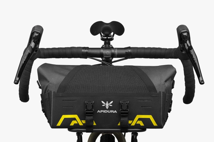 apidura-expedition-front-rack-pack-20l-on-bike-1.jpg