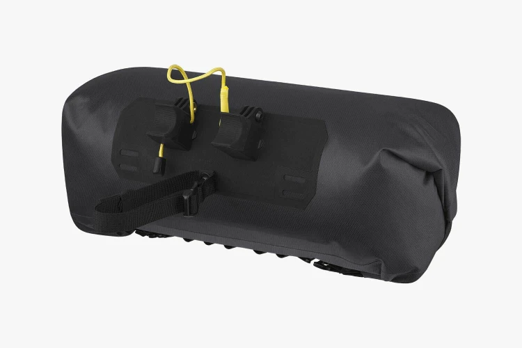 apidura-expedition-handlebar-pack-9l-2-1.jpg