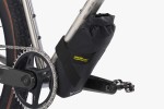apidura-expedition-downtube-pack-1.5l-on-bike-2.jpg