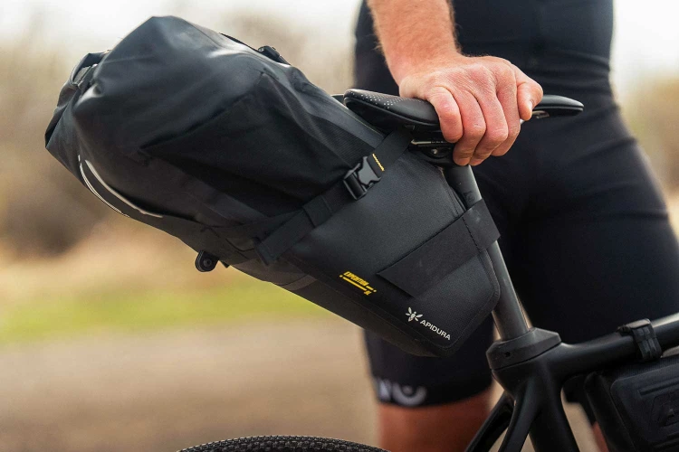 apidura-expedition-saddle-pack-lifestyle-4.jpg