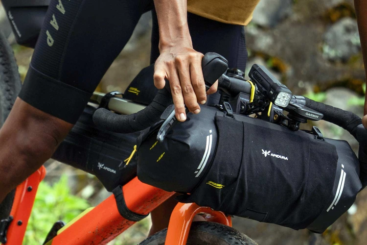 apidura-accessory-arm-lifestyle-1.jpg